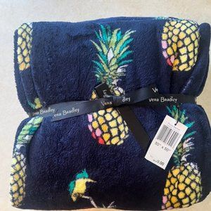 NWT Vera Bradley Toucan Party Pineapple Throw Blanket